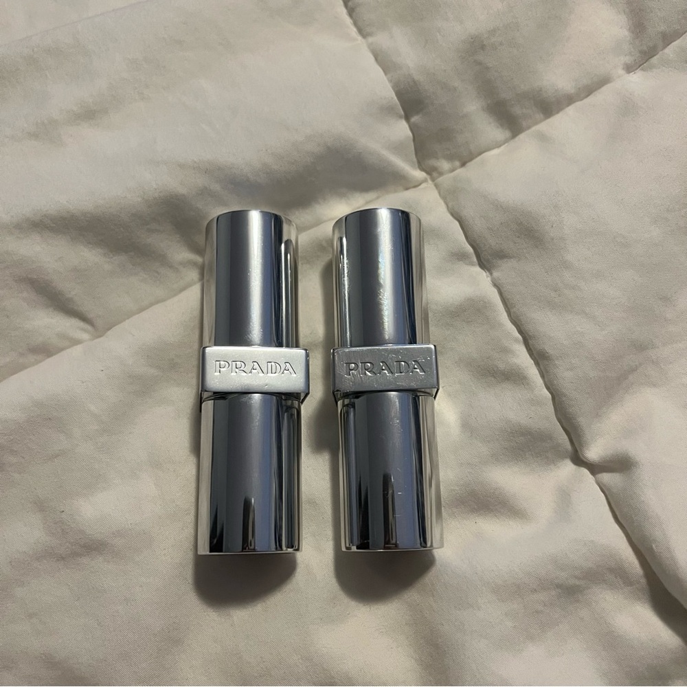 2 New Prada monochrome soft matte blur lipsticks